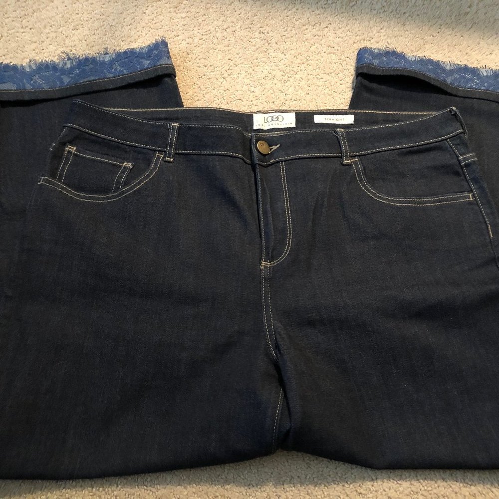 LOGO by Lori Goldstein Boyfriend Crop Jeans w/cute detail